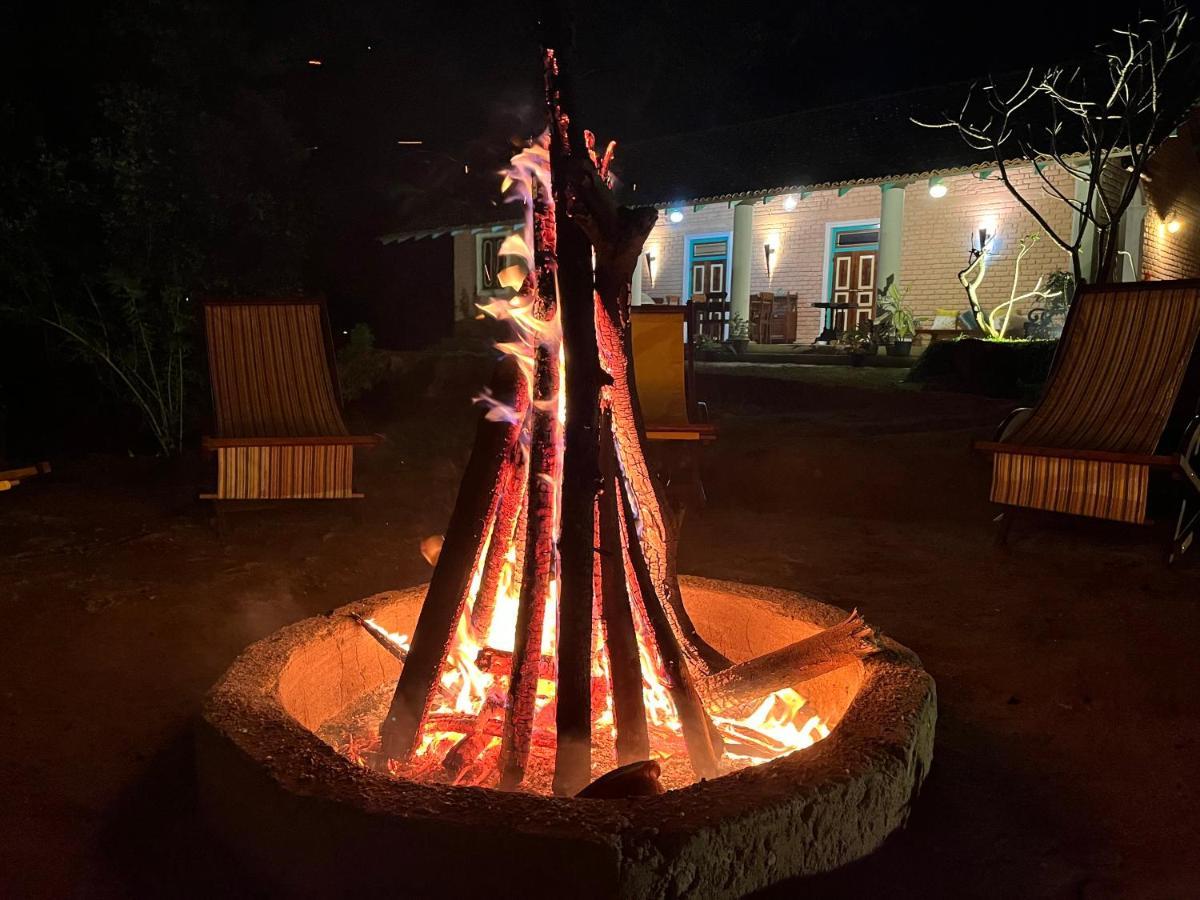 Ella Nine Peaks Hotel Bagian luar foto