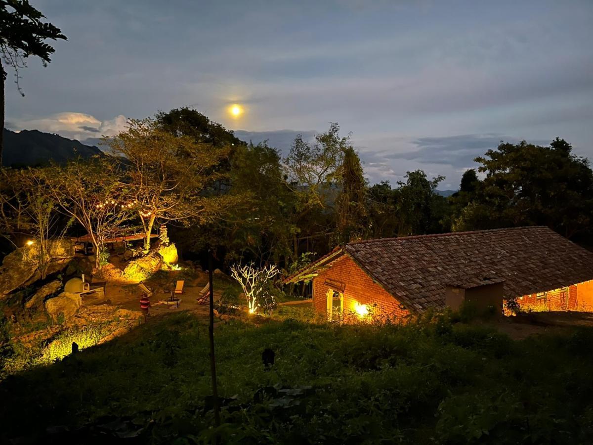 Ella Nine Peaks Hotel Bagian luar foto